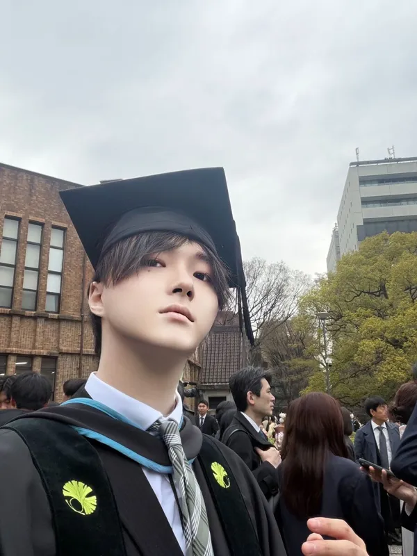 黒田清友・東京大学卒業式にて